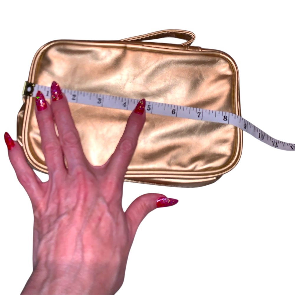 💕ZIPPERED GOLD COSMETIC/JEWELRY BAG💕NEVER USED!!EXCELLENT CONDITION!! - Picture 3 of 7